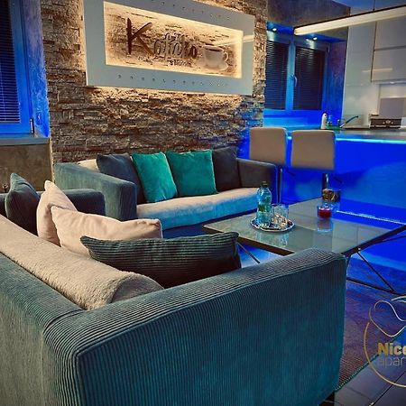 Nice Life - Luxury Apartment In The Old Town. 브라티슬라바 외부 사진