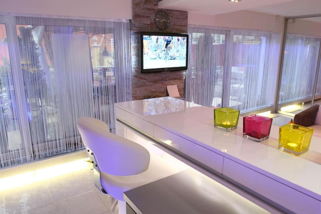 Nice Life - Luxury Apartment In The Old Town. 브라티슬라바 외부 사진