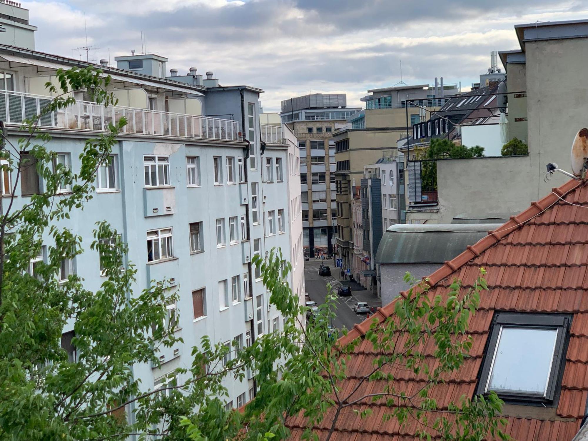 Nice Life - Luxury Apartment In The Old Town. 브라티슬라바 외부 사진